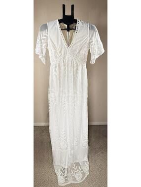 Hazel Blues White Lace Maxi Dress Scalloped  Plunge V-Neck Boho Size Small